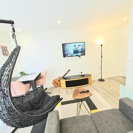 Lovely Studio Apartment Sheffield City Centre - Netflix, Wifi, Digital Tv Kültér fotó