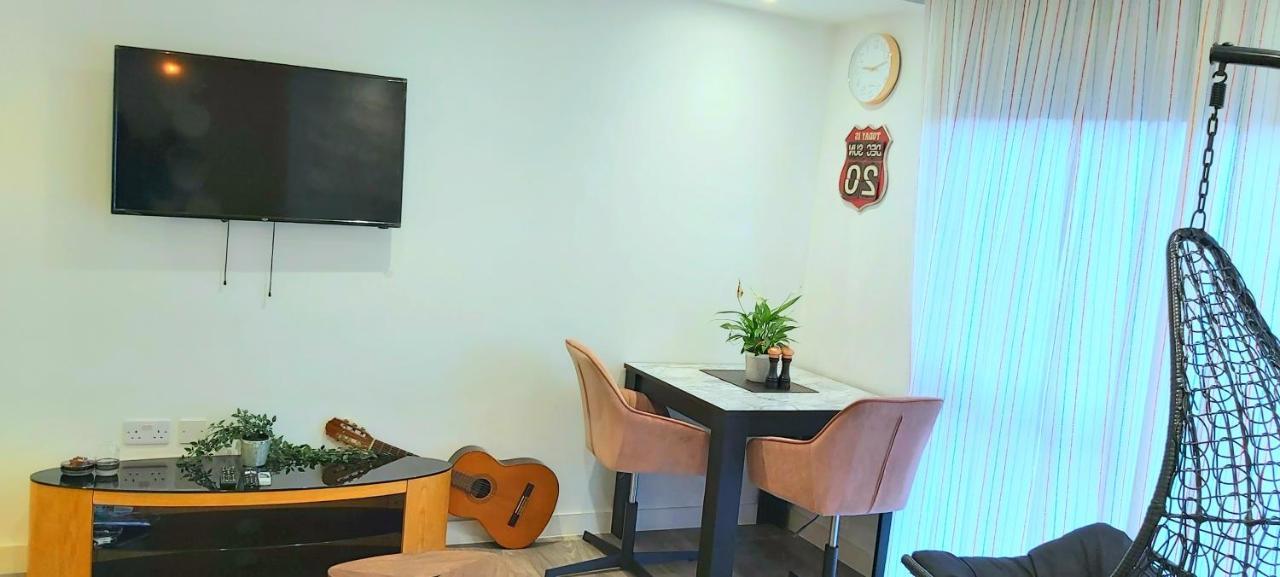 Lovely Studio Apartment Sheffield City Centre - Netflix, Wifi, Digital Tv Kültér fotó